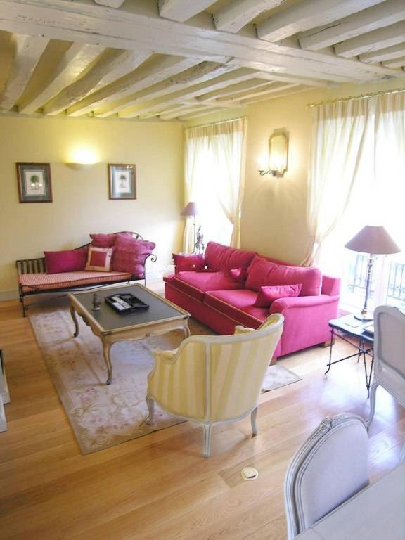Beautiful 2 Bdrm- In The Heart Of The Marais Appartamento Parigi